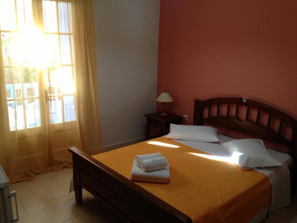 Konstantina Studios Apartment