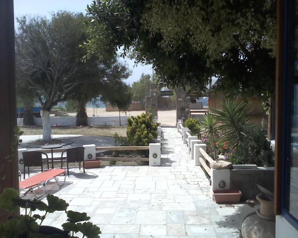 Hotel Isalos 3*