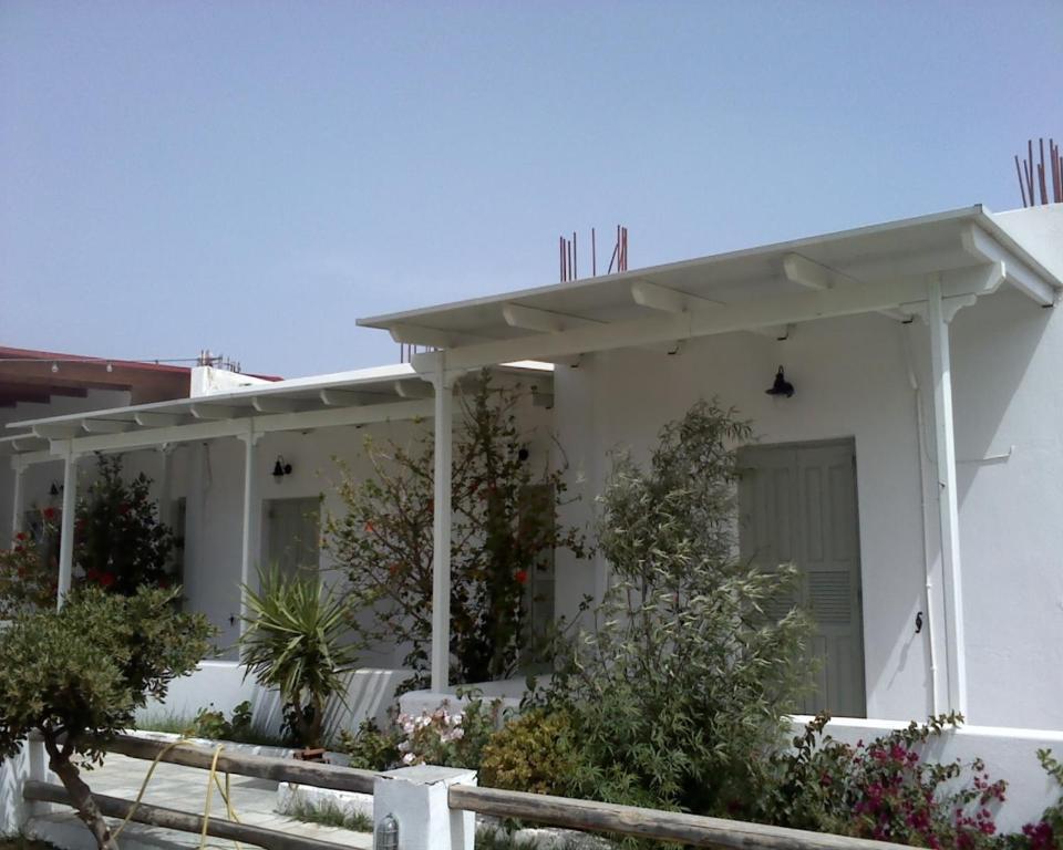 Isalos Hotel