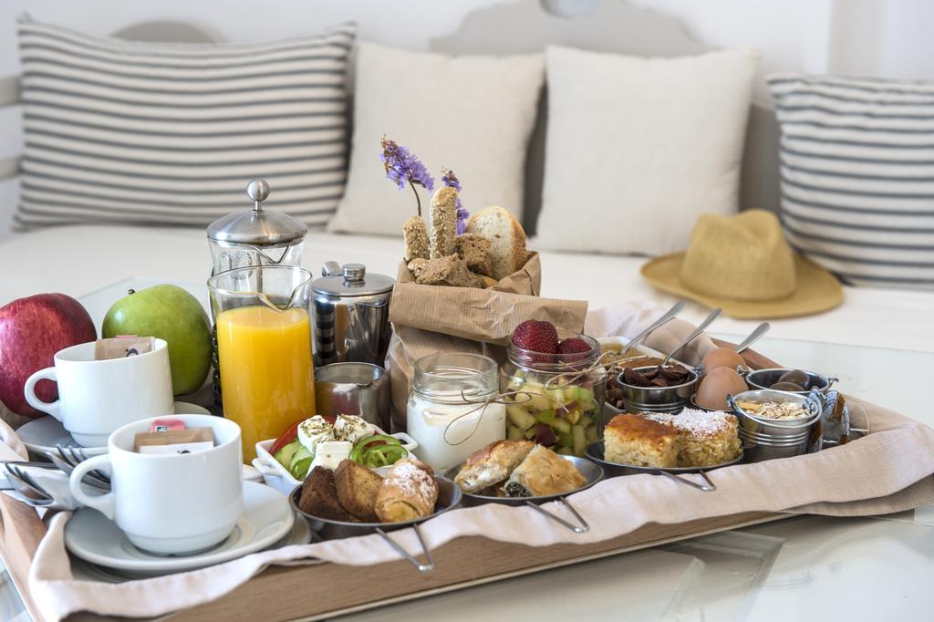 Kanale's & Naousa (Paros)
