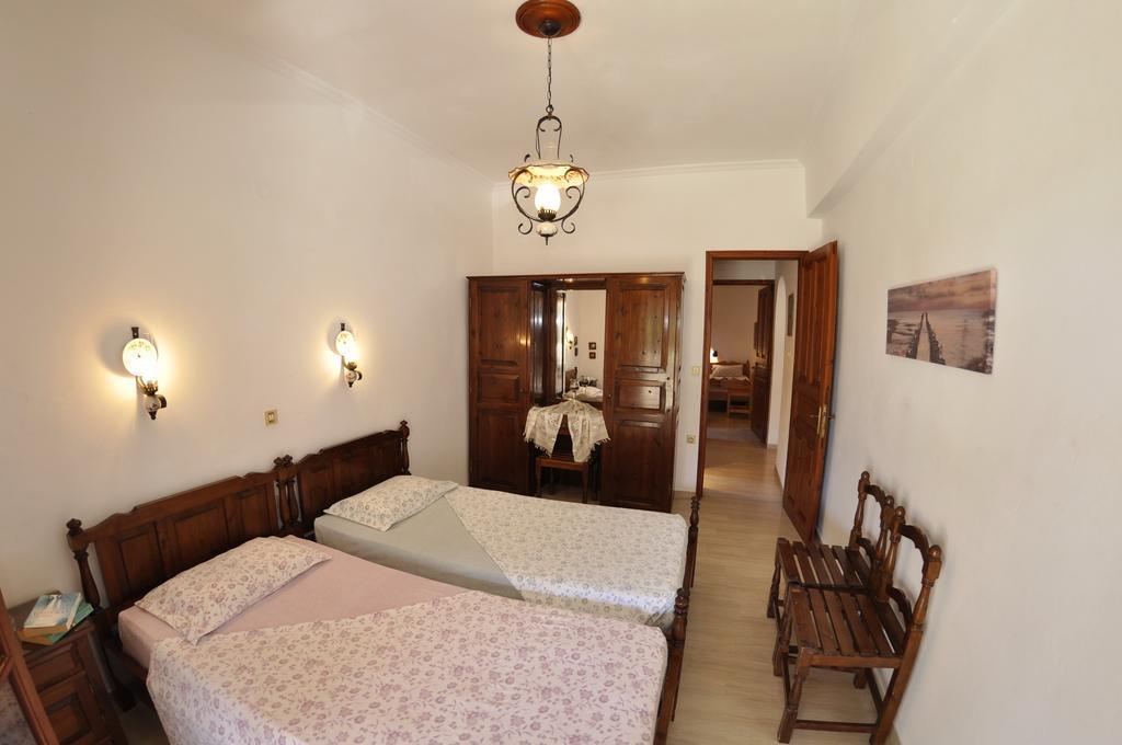 Apartment Alexandros &