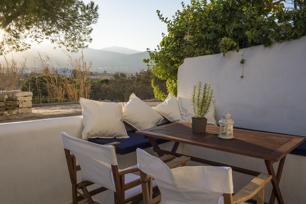 Cleopatra Seaside Homes, Logaras, Paros