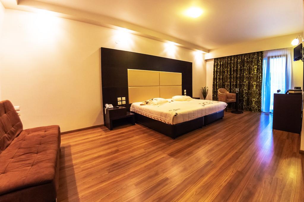 Hotel Giotis Boutique 4*