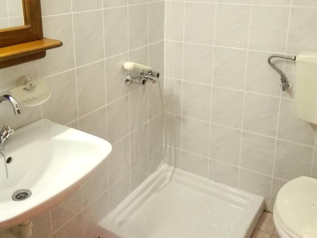 Guest house Melifilos *