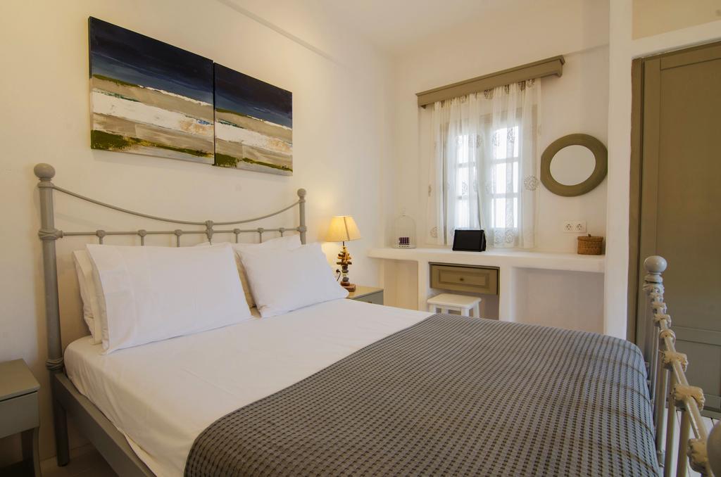 Aparthotel Island House Mylopotas