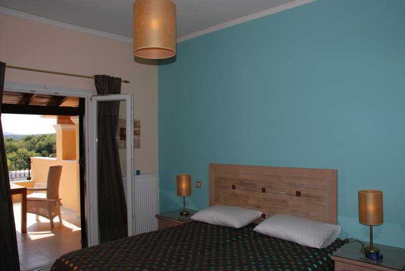 Aparthotel Spiti Nikos 3*
