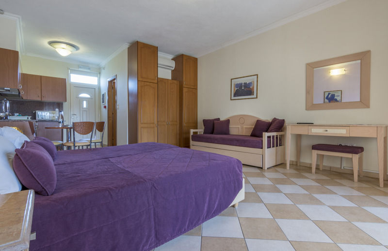 Resort Sea View & 4*
