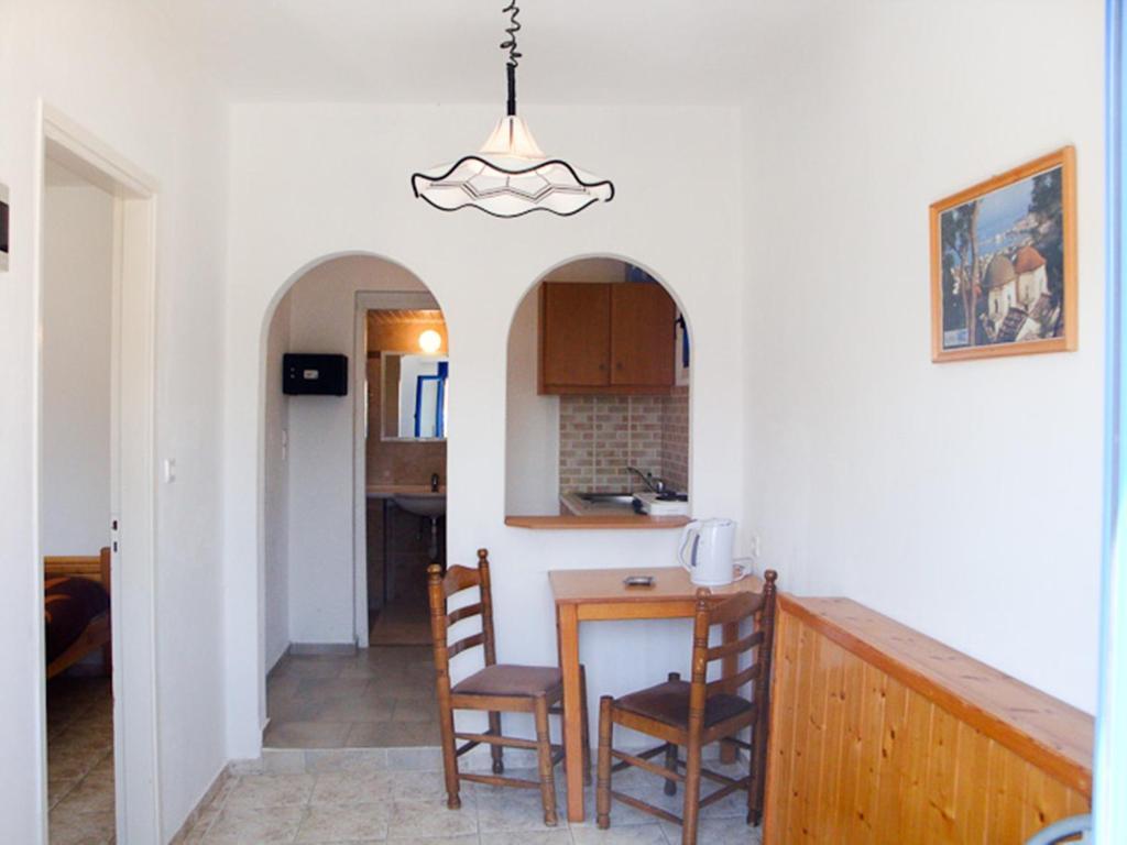 Pavlis Studios Aparthotel Marathokampos