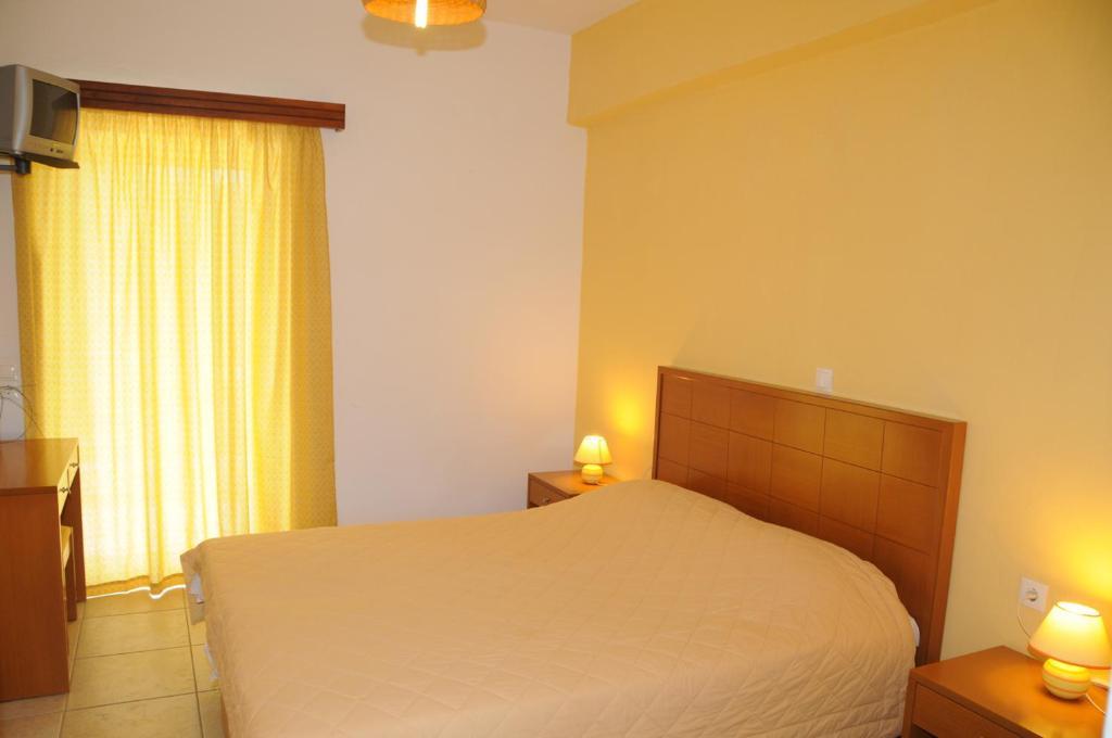 Aparthotel Manolis 3*