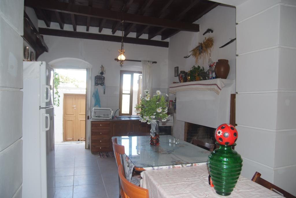 House Roussa Ekklisia Sitia (Crete)