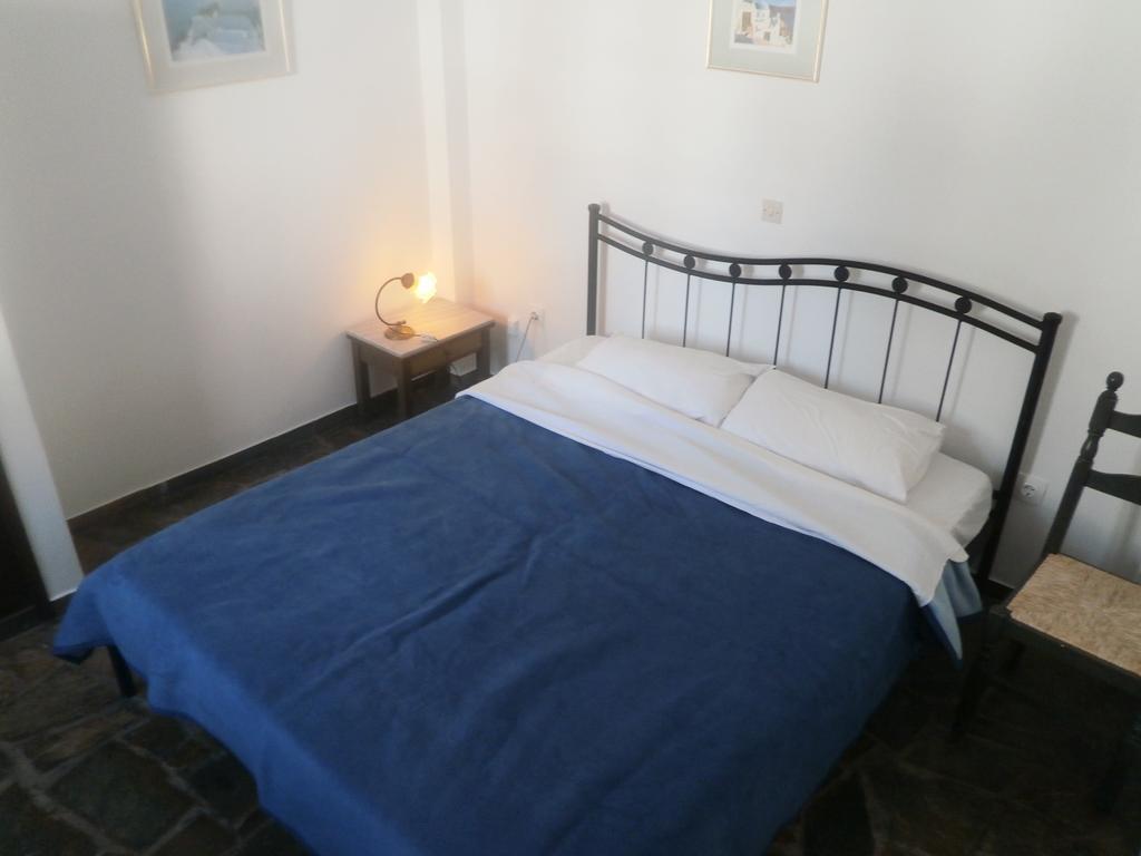 Ostria 3* Kamari (Santorini)