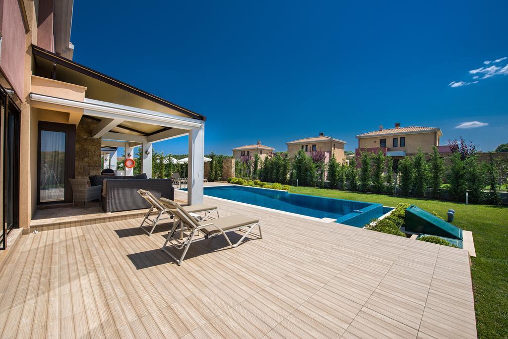 Villa Lemon House
