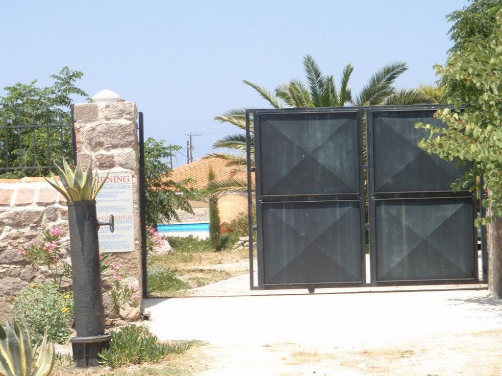 V. Molova, Molyvos, Lesvos * Mithymna