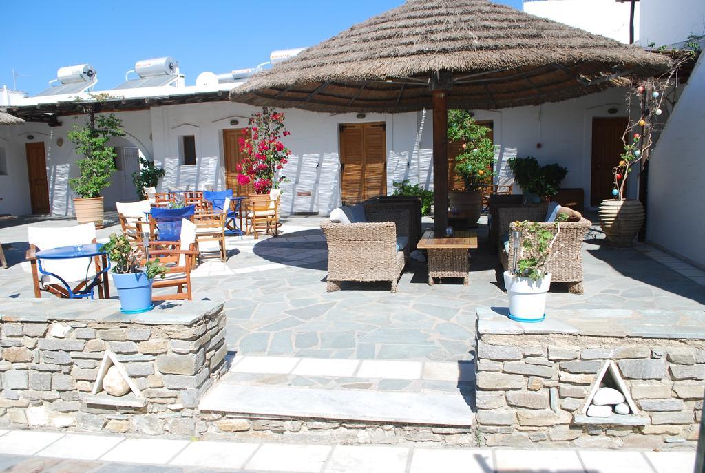 Aparthotel Siroco's And Parikia (Paros)
