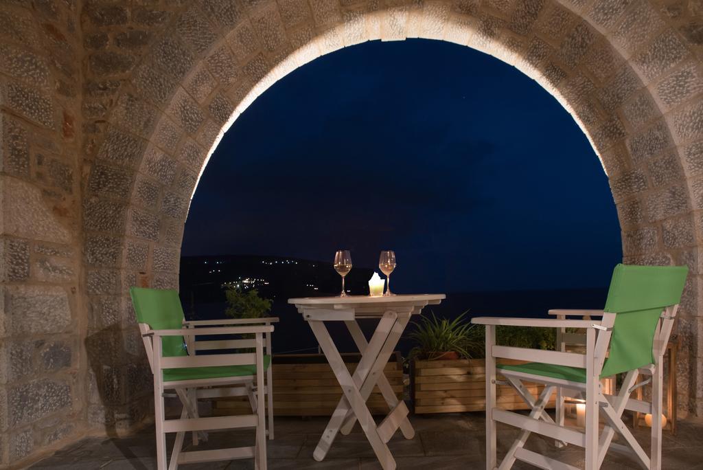 Alkyon Seaside Apartment Neo Oitilo