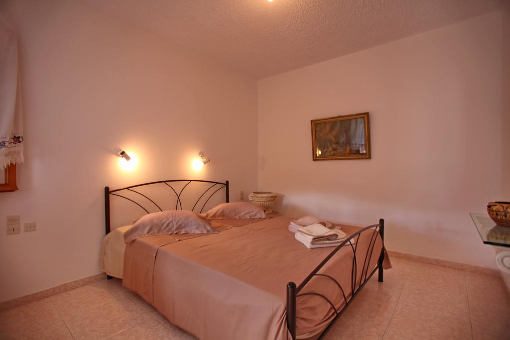 Marlitsis & Studios Skopelos Town