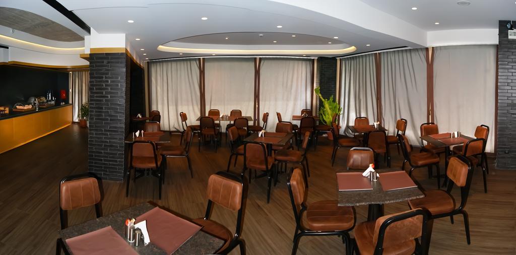 Hotel Adonis 3*