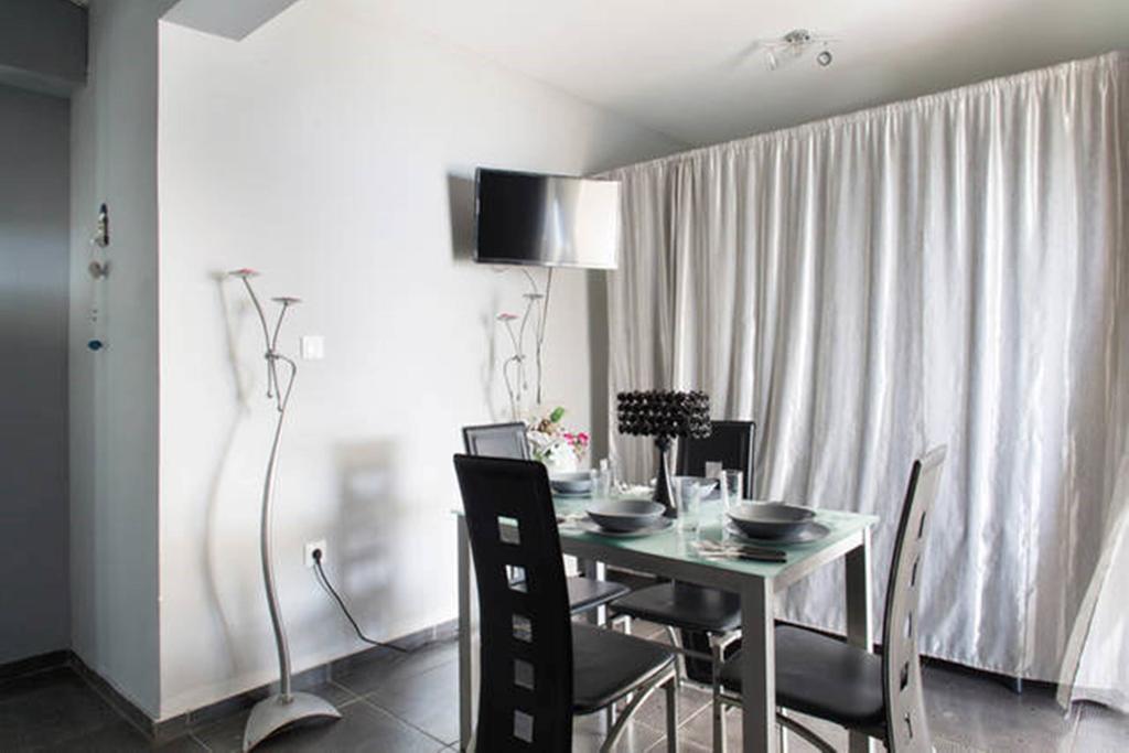 Wavedance Apartment Salamis