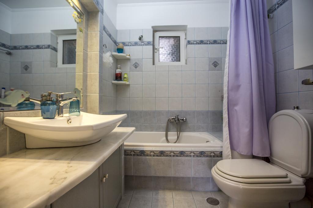Apartment Iris-gogo House *