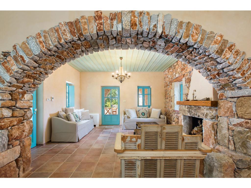 Pandora Aparthotel Pyrgos Dirou