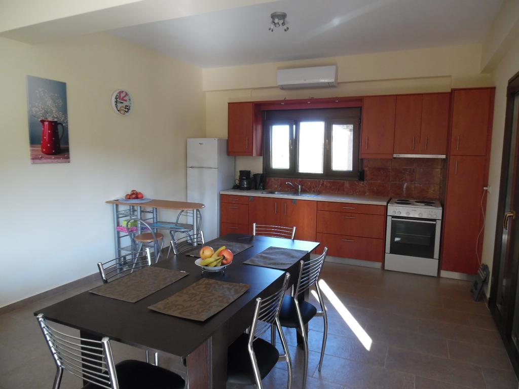 Apartment Artemis Appartments Pitsidia