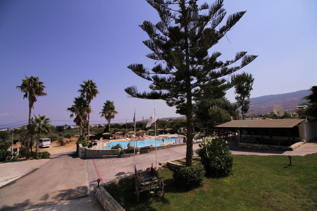 Aparthotel Ampavris Family 3*