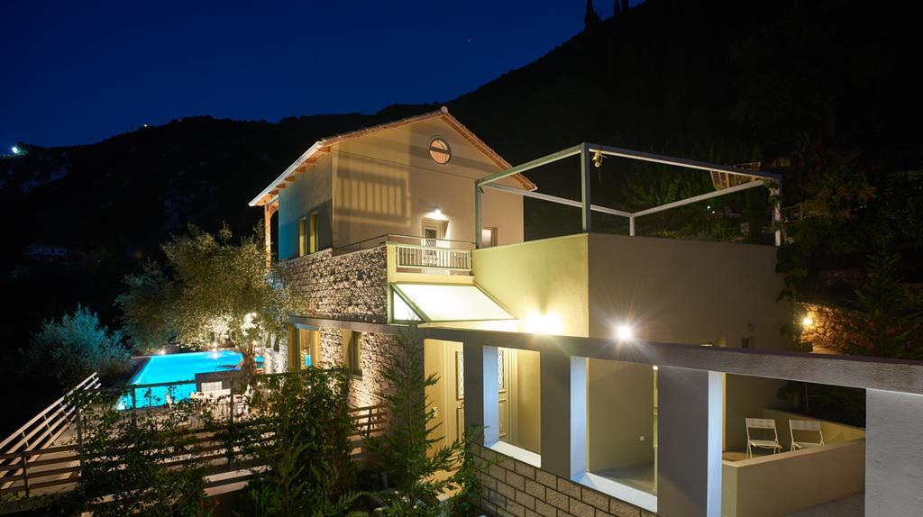 Villa Arenaria L. Complex Agios Ioannis (Lefkada)