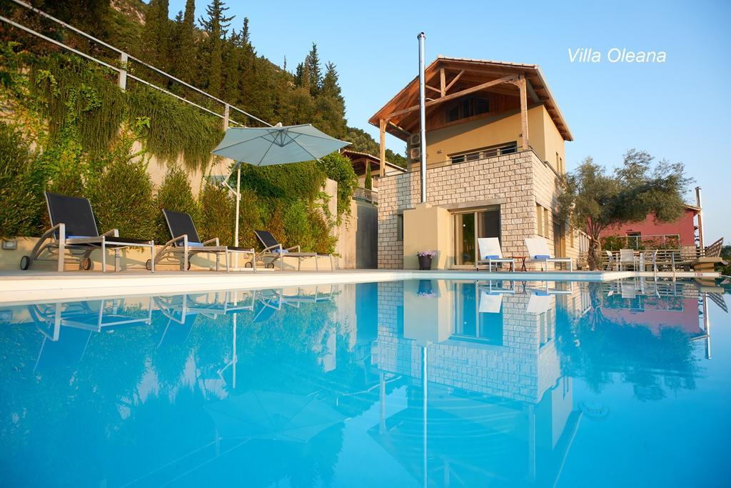 Arenaria L. Complex Villa Agios Ioannis (Lefkada)