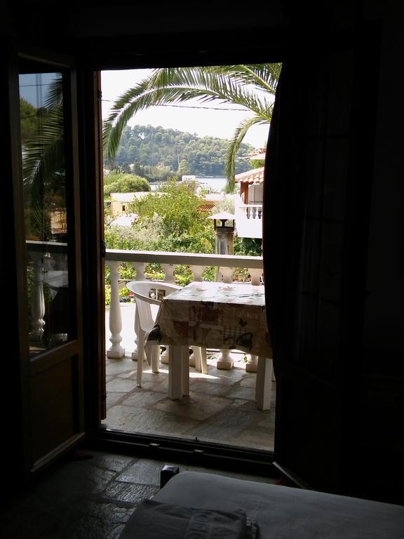 Narkissos Hotel