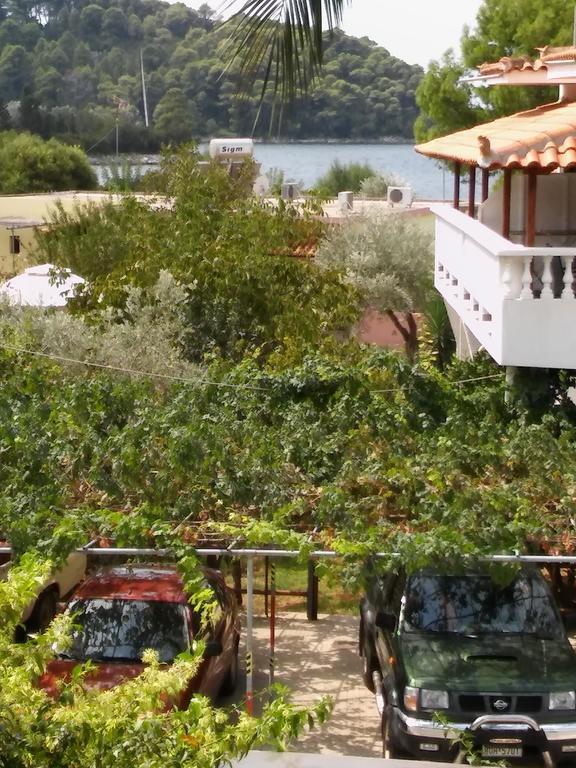 Narkissos Hotel