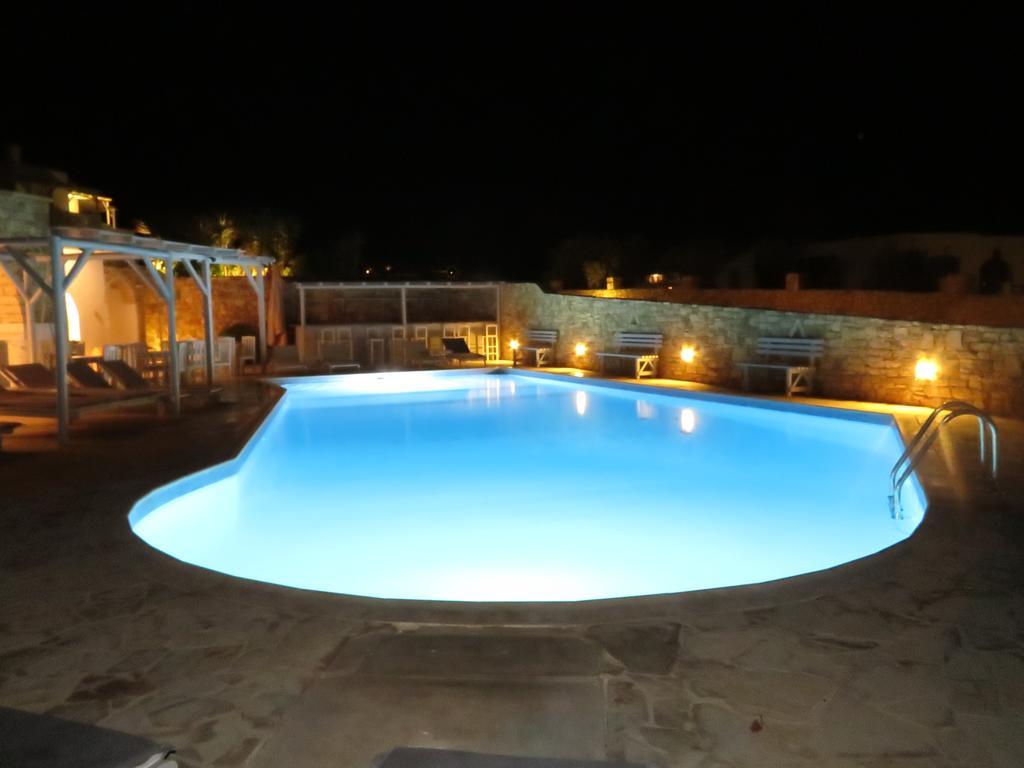Paradise (adults Only)