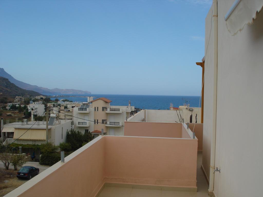 Pyrgos *