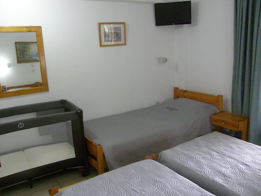 Neilis Apartment
