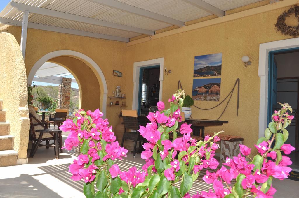 Cavo Perlevos Studios Aparthotel 3*