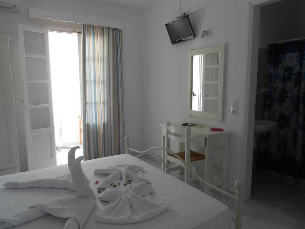 Nicolas Hotel *