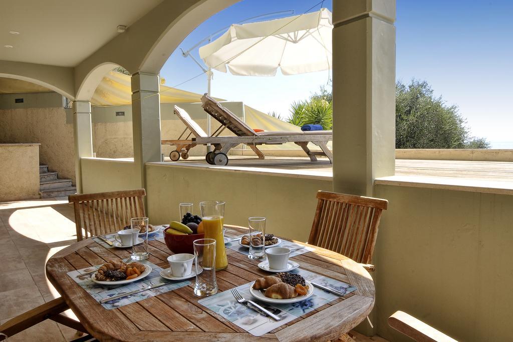 Aeolos Villa *