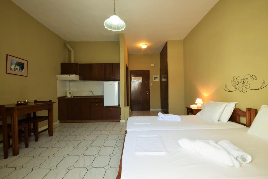 Kleopatra Traditional Aparthotel Stoupa