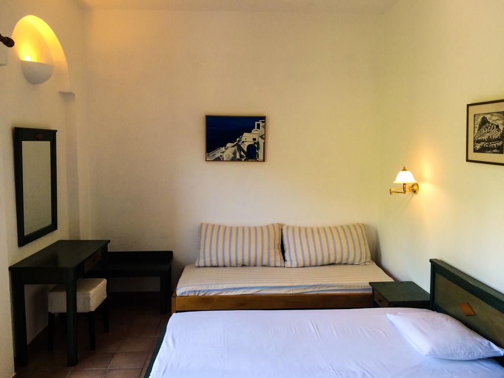 Apartment Mealos Skyros