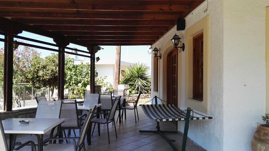 Dimitris Bed & Breakfast 3*