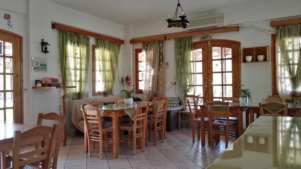 Bed & Breakfast Dimitris 3*