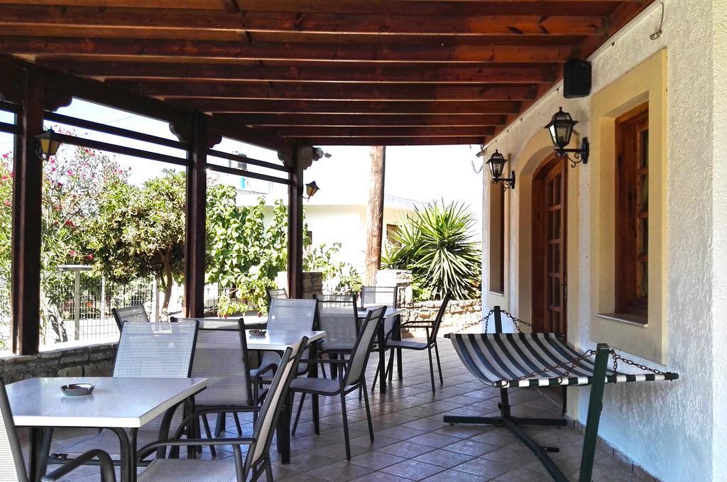 Dimitris Bed & Breakfast 3*