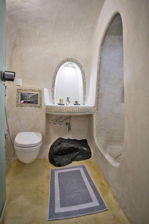 αura Cave Villa