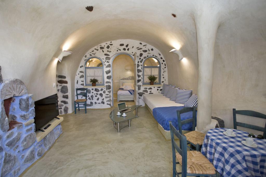 Villa αura Cave
