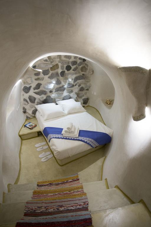 αura Cave Villa *