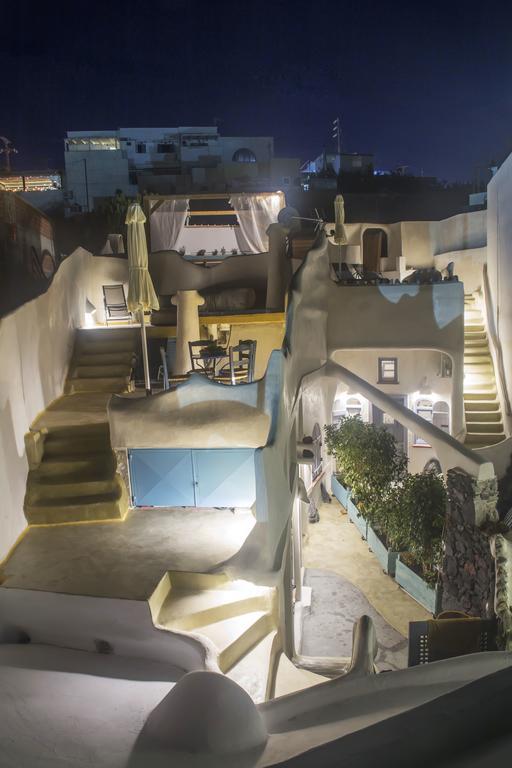 αura Cave Villa