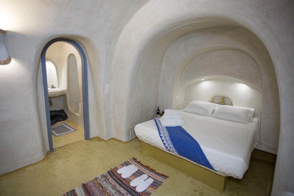 αura Cave * Fira (Santorini)
