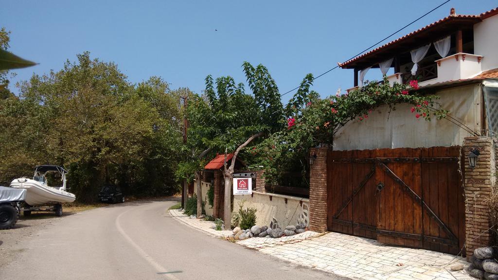 Kalogirou Stone House Limnionas (Central Greece)