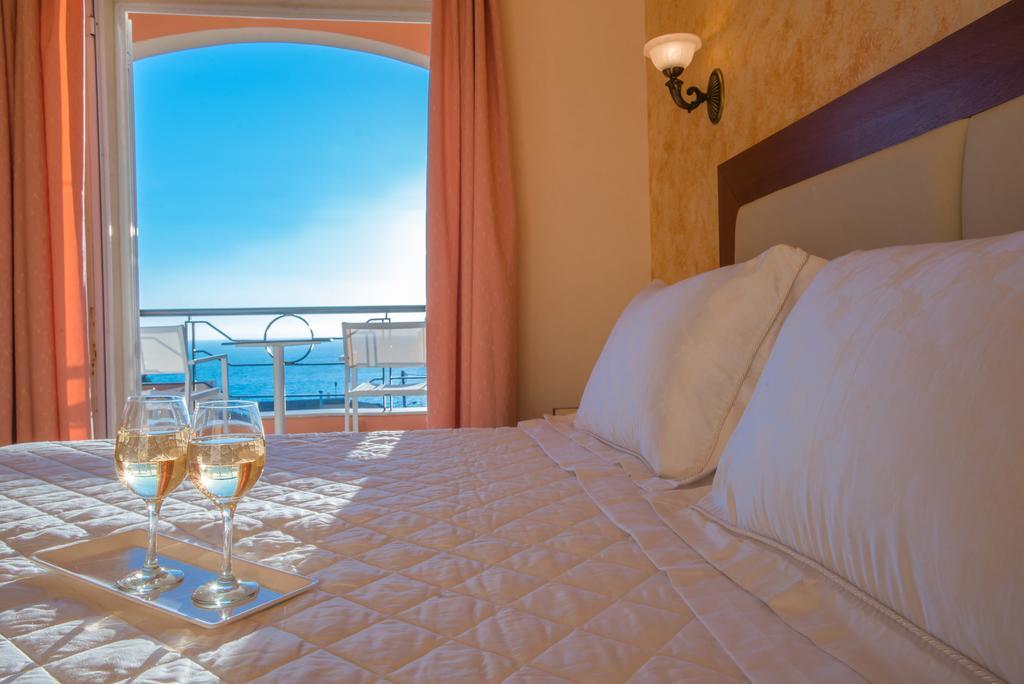 Philoxenia Hotel