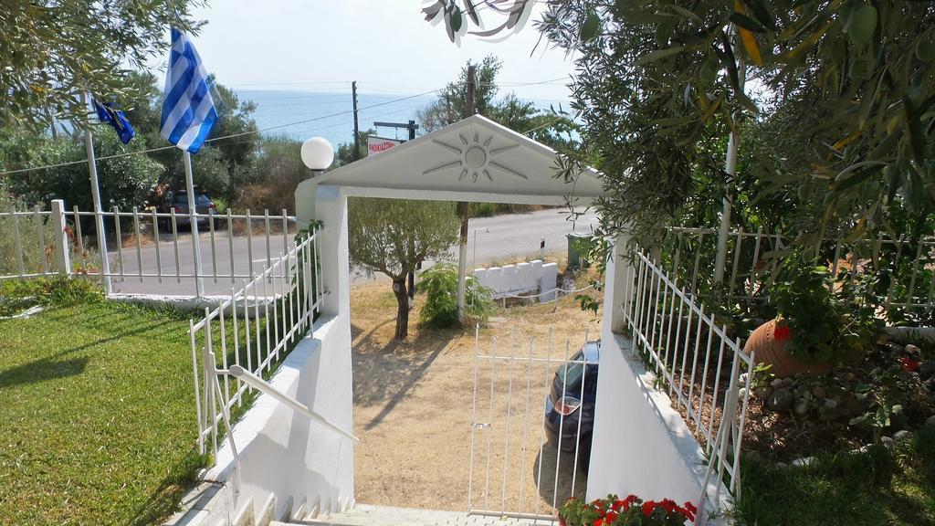 Studios Kaintas * Agia Paraskevi (Kassandra)