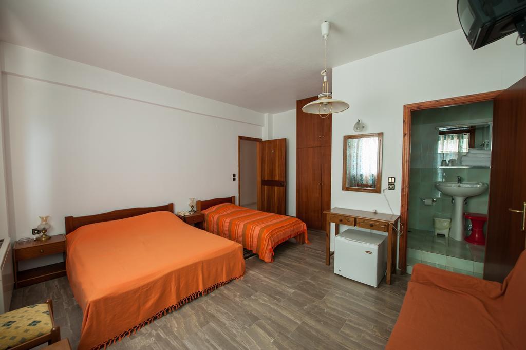 Hotel Athina 3*